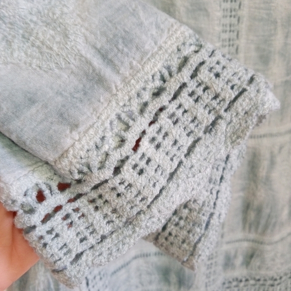 Democracy dusty blue burnout tunic with kimono sleeves and crochet detail - Picture 5 of 9